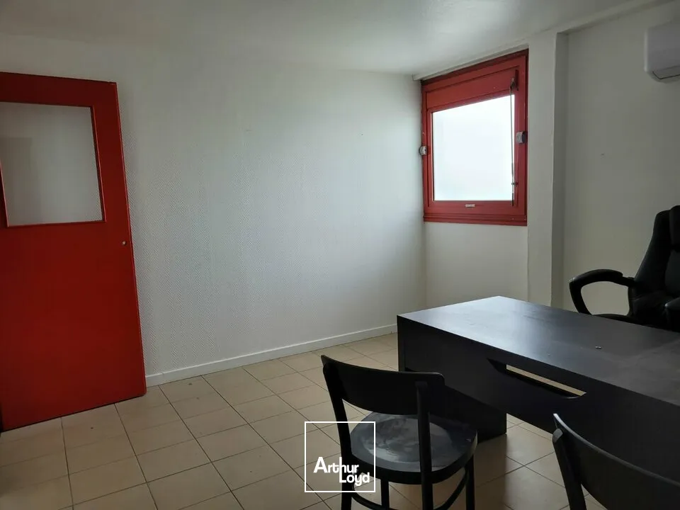 À louer  Local d'activité 230 m²  Zone Acti Sud, La Roche-sur-Yon