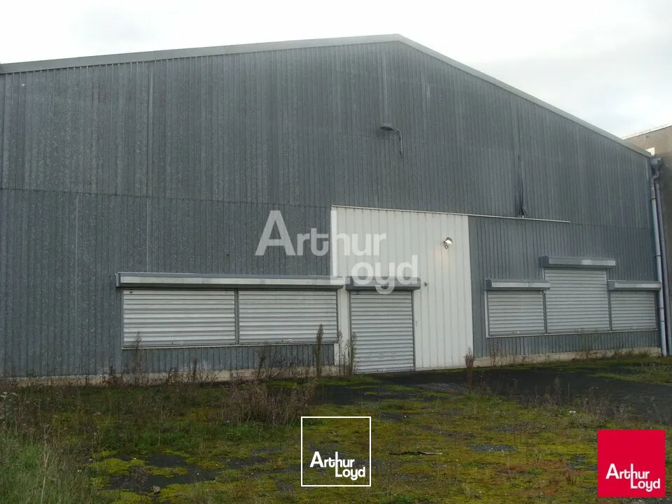 CHATEAUROUX - ZI MARTINERIE - A LOUER - LOCAL D'ACTIVITE 1 360m² - 1576