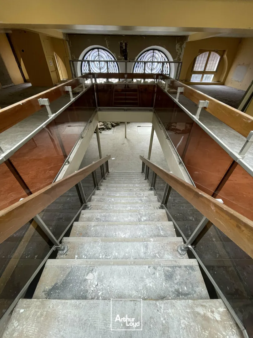 LOCAL COMMERCIAL A FORT POTENTIEL A REIMS - TOTALISANT ENVIRON 620M2