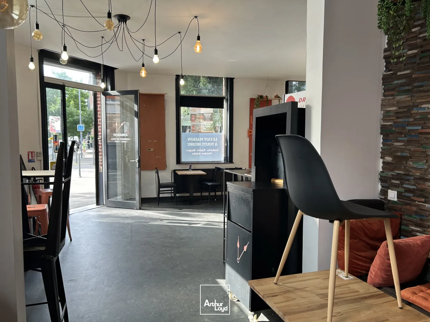 Cession de droit au bail - Local commercial à louer idéalement situé dans le quartier dynamique d'Euratechnologies à Lille