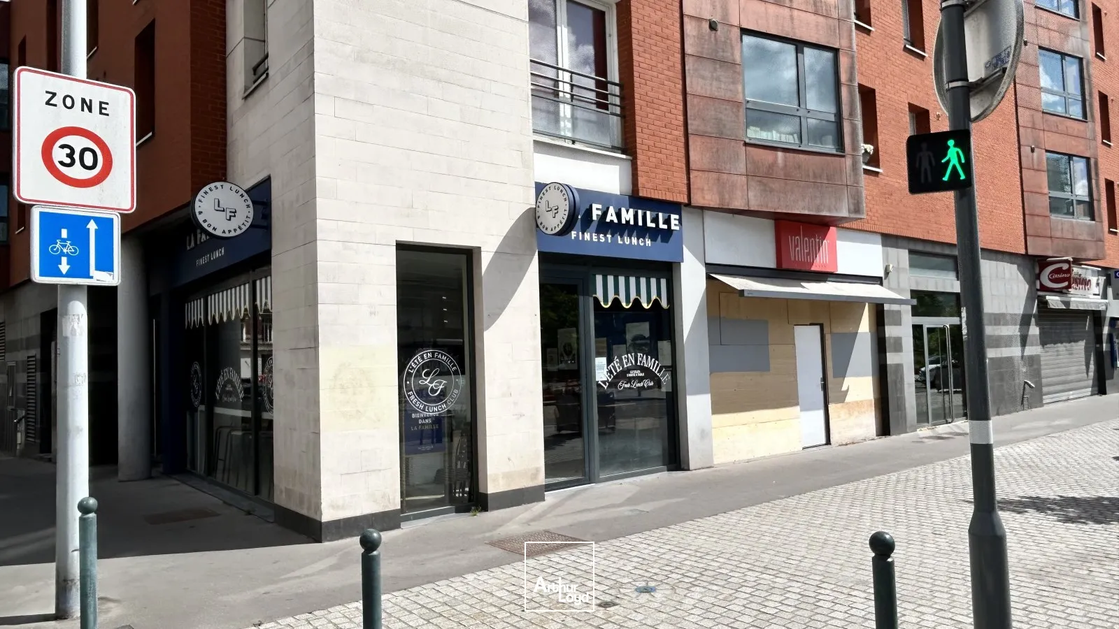 Local commercial à louer à La Madeleine - Emplacement stratégique avec fort passage