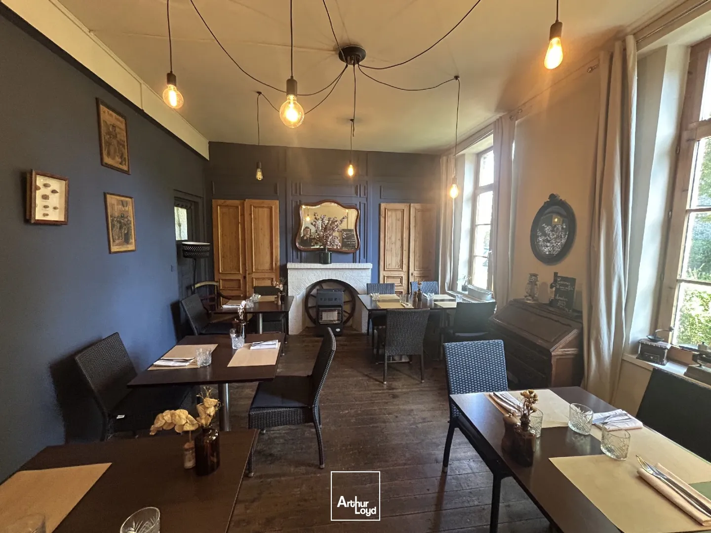 Local commercial restauration à céder Villeneuve d'Ascq - 320 m² avec aménagements modernes