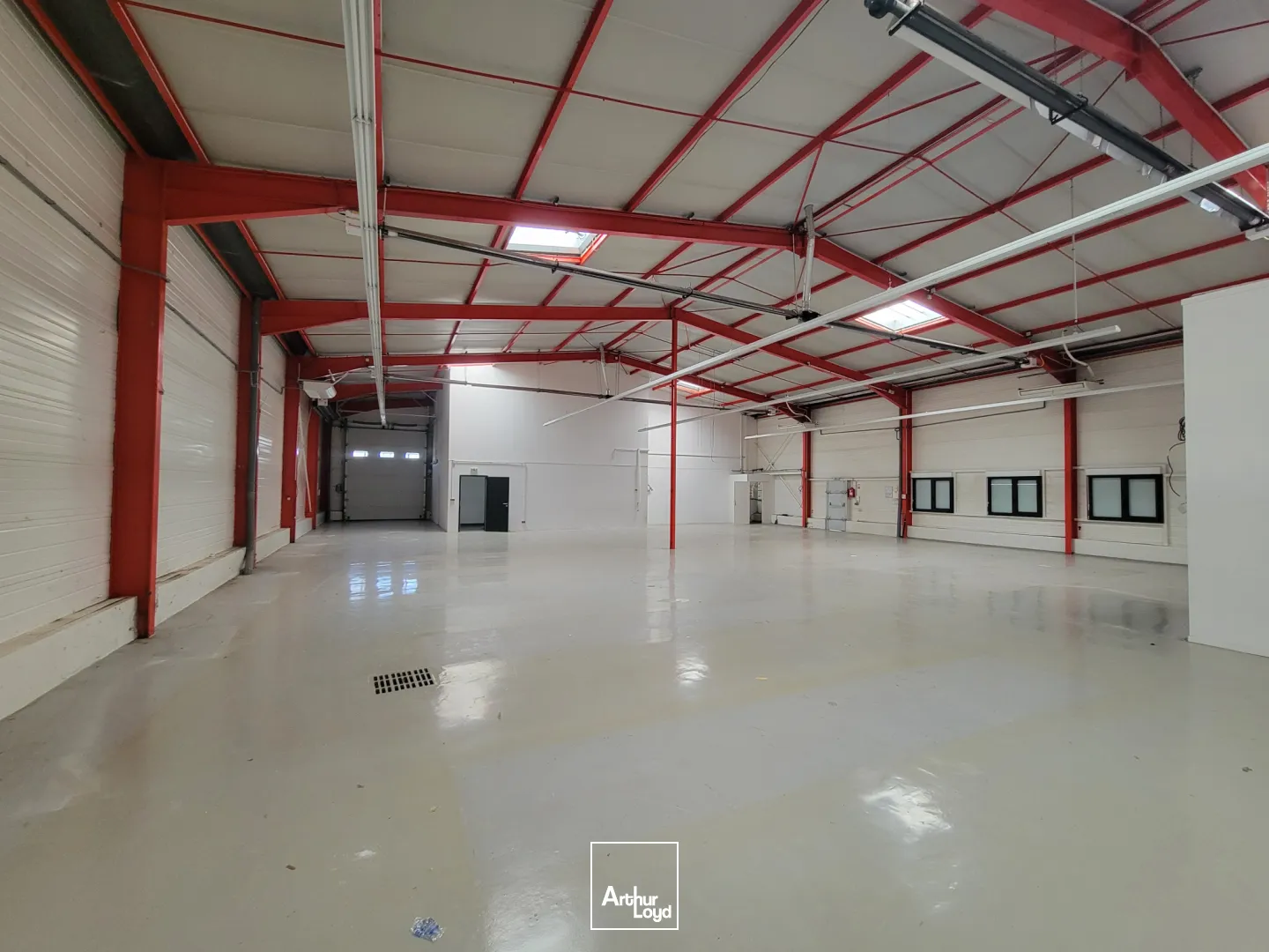 Entrepôt/Local d'activité à vendre zone Technoland 1 000m2