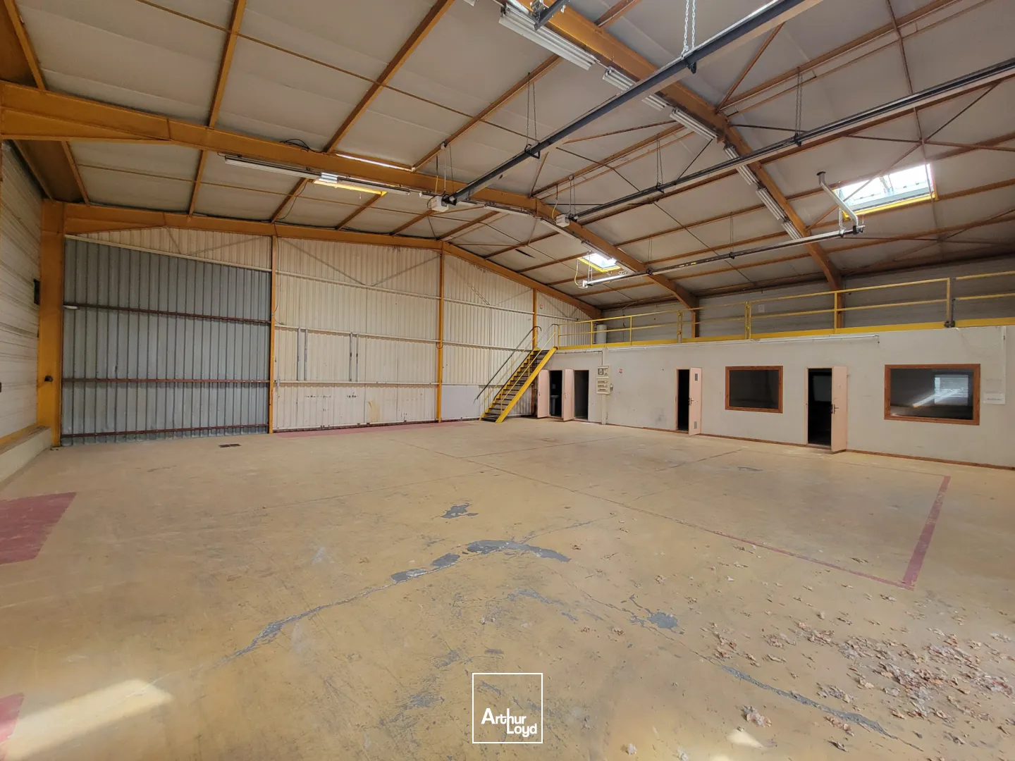 Entrepôt/Local d'activité à vendre zone Technoland 1 000m2