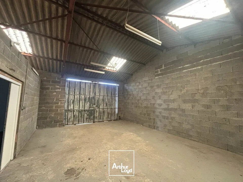 À louer  Local commercial/atelier 179 m²  Sud de La Roche-sur-Yon