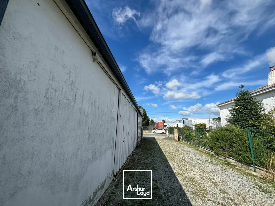 À louer  Local commercial/atelier 179 m²  Sud de La Roche-sur-Yon