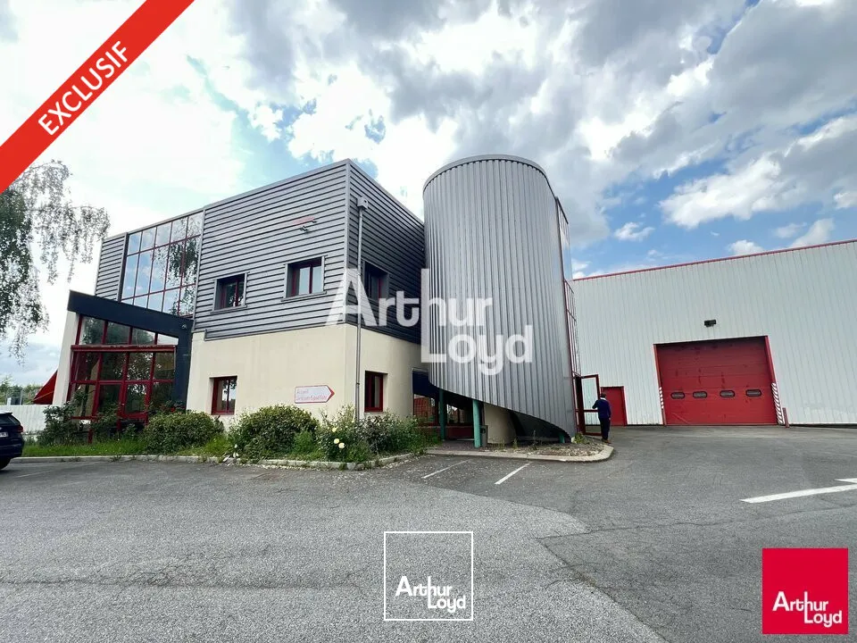 BREAL SOUS MONTFORT - LOCAL D'ACTIVITES A VENDRE - 7 320 M² DIVISIBLES
