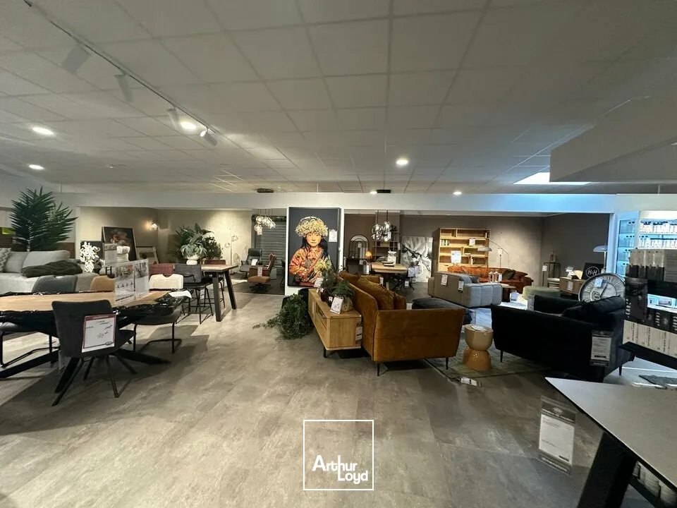 LOCAL COMMERCIAL vente à BOURGES 18000