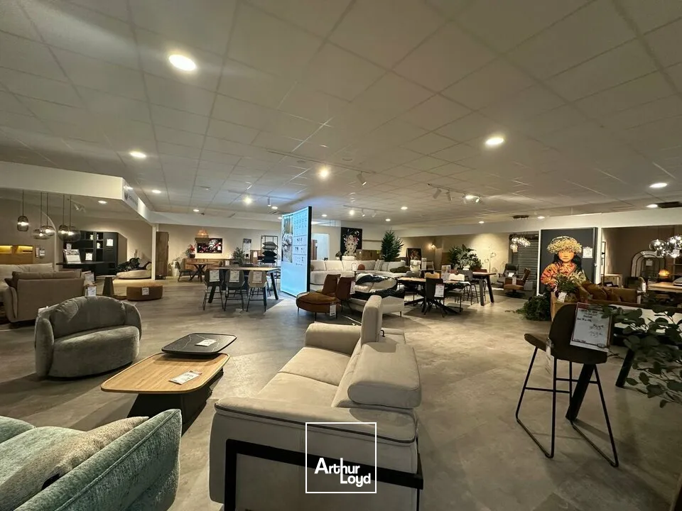 LOCAL COMMERCIAL vente à BOURGES 18000