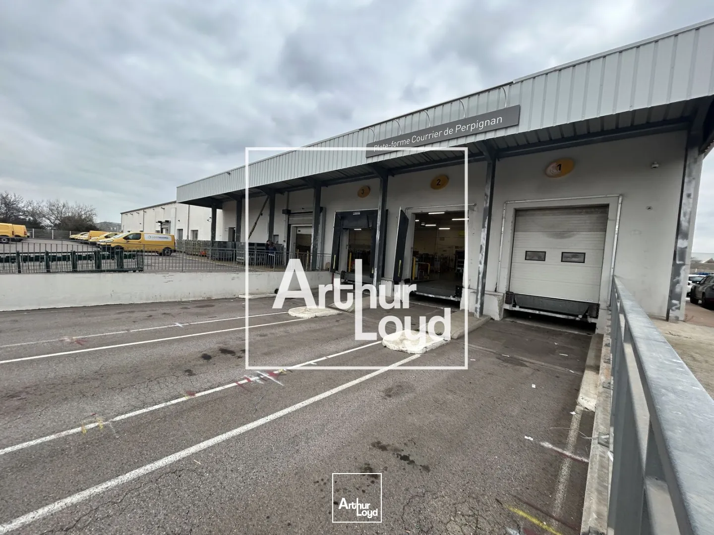 POLYGONE NORD - PERPIGNAN - Immeuble polyvalent avec fort potentiel de développement à Vendre