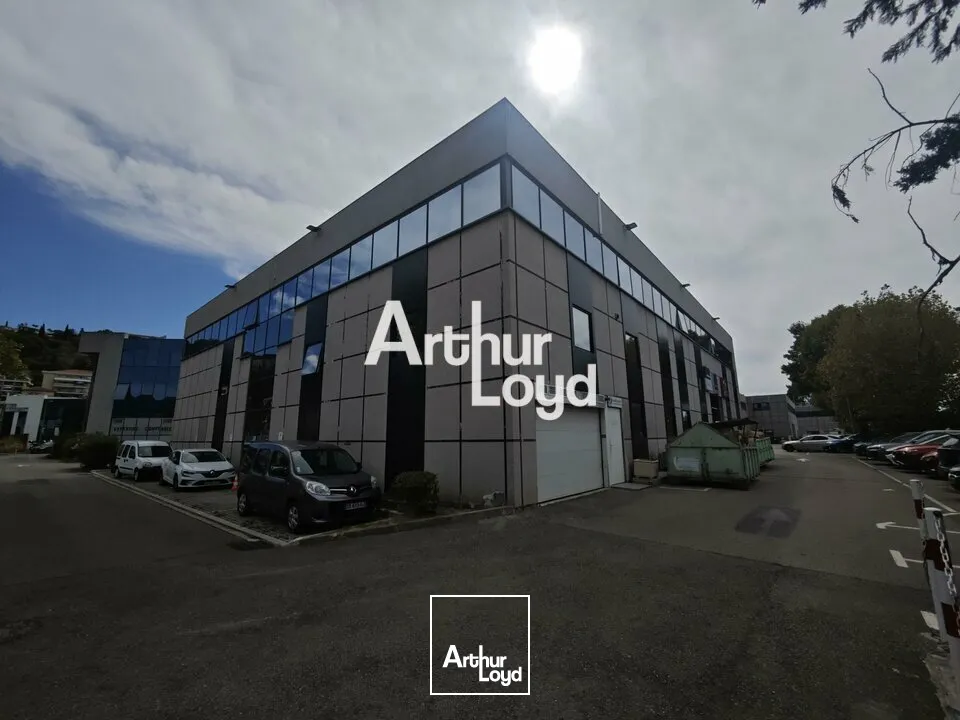 BUREAUX OU LOCAL COMMERCIAL ERP A LOUER SUR NICE 939M²