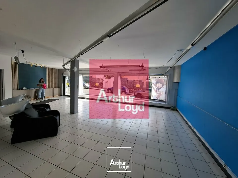 LOCAL COMMERCIAL A LOUER 127 m² CHAMALIERES