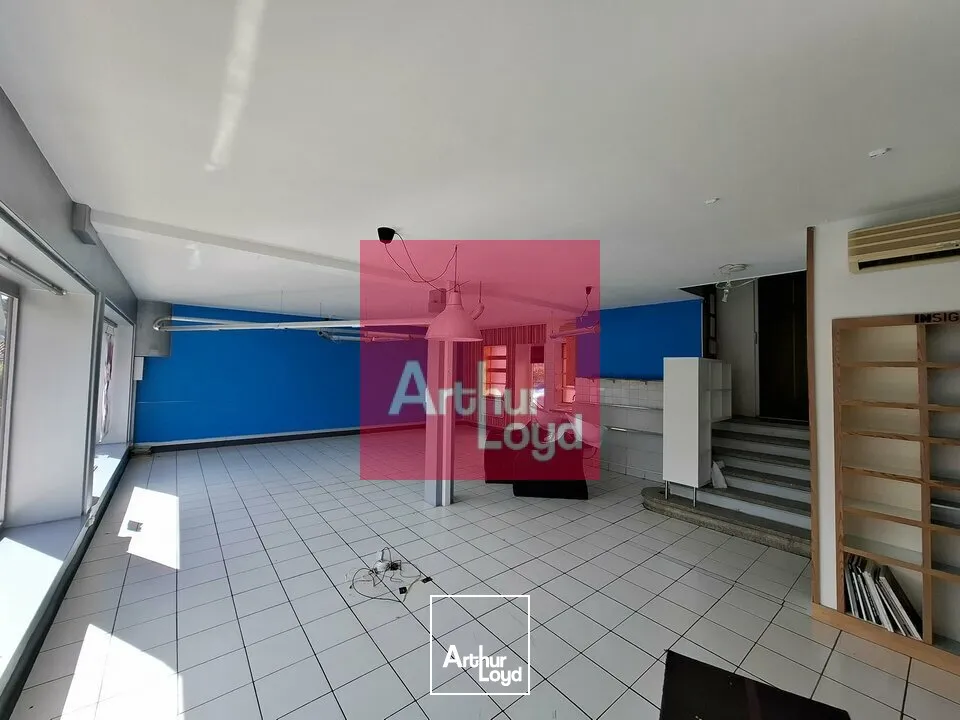 LOCAL COMMERCIAL A LOUER 127 m² CHAMALIERES