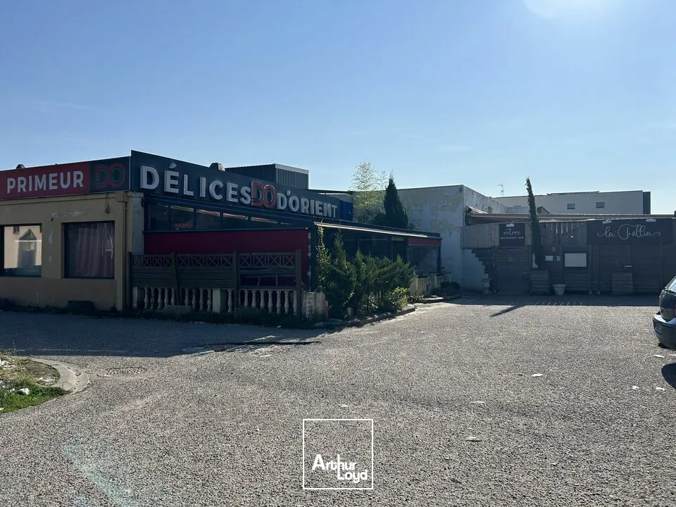 LOCAL COMMERCIAL à LOUER de 287 m²