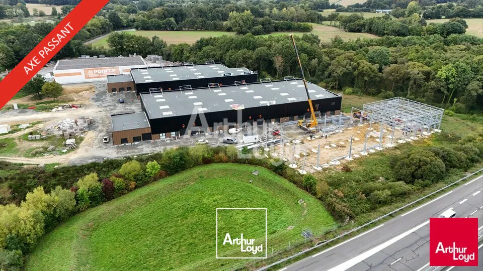 GOVEN - PARC D'ACTIVITES ECOPARK - CELLULE A L'ACHAT OU A LA LOCATION - 357 M² - BELLE VISIBILITE