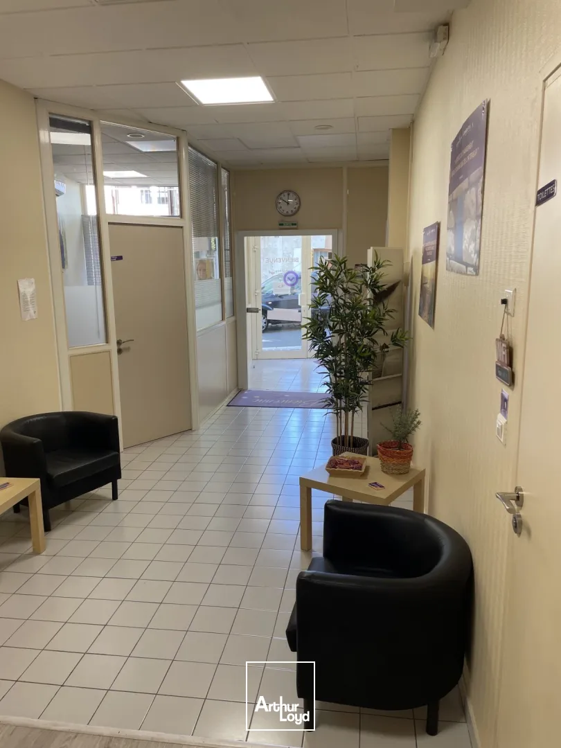 BUREAUX PMR -154 m2 - A VENDRE - SOISSONS 