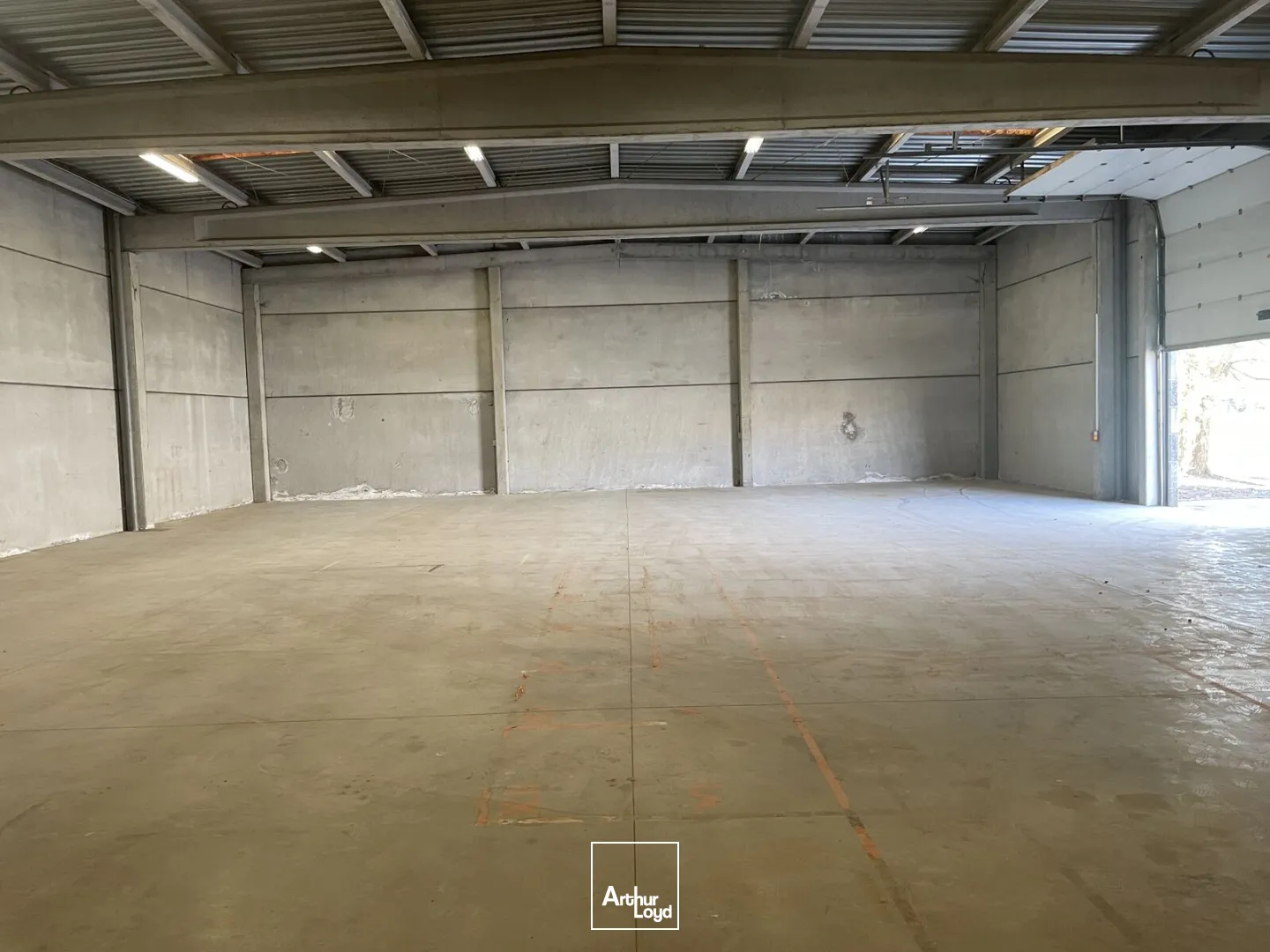 Entrepôt à louer axe A1 - Carvin