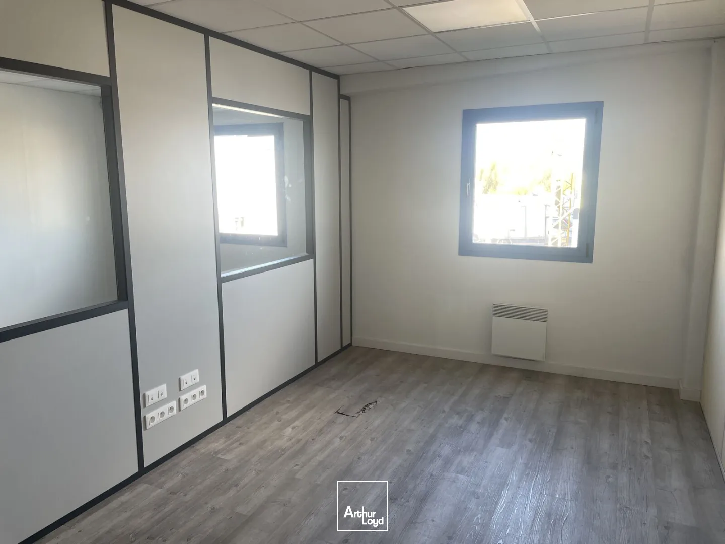 Entrepôt à louer axe A1 - Carvin