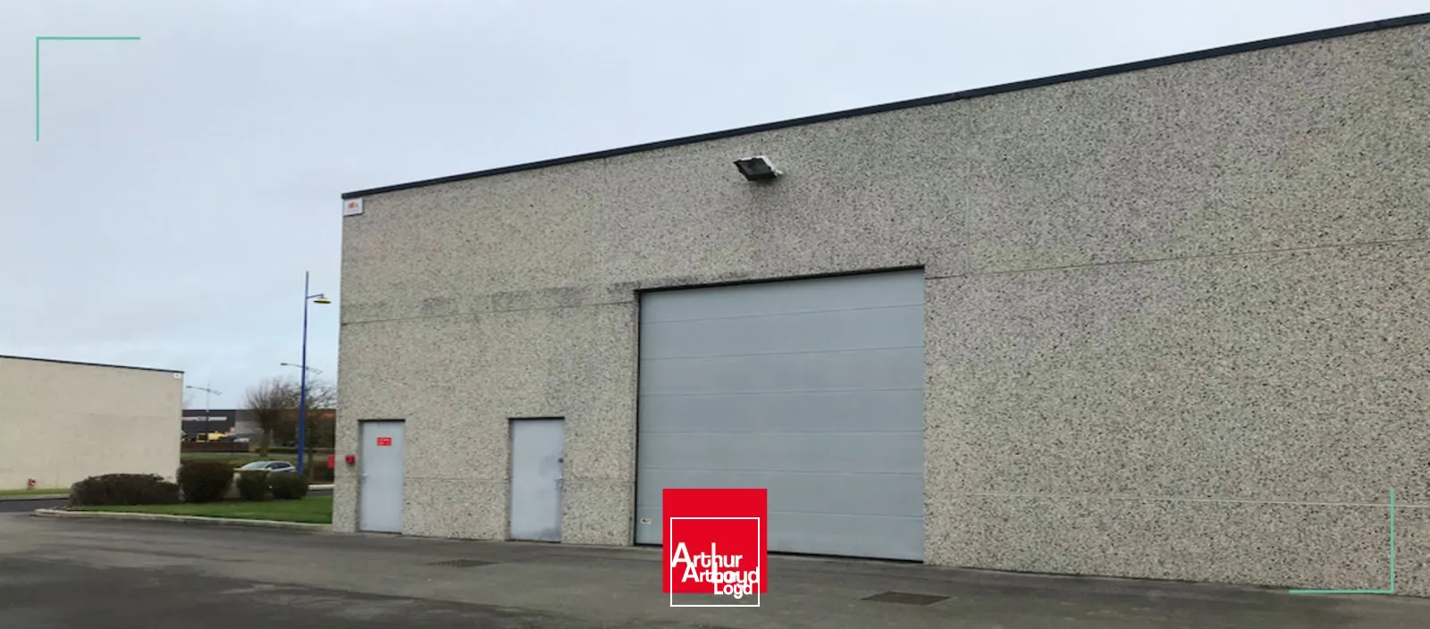 Entrepôt - showroom en location secteur Arras Sainte Catherine