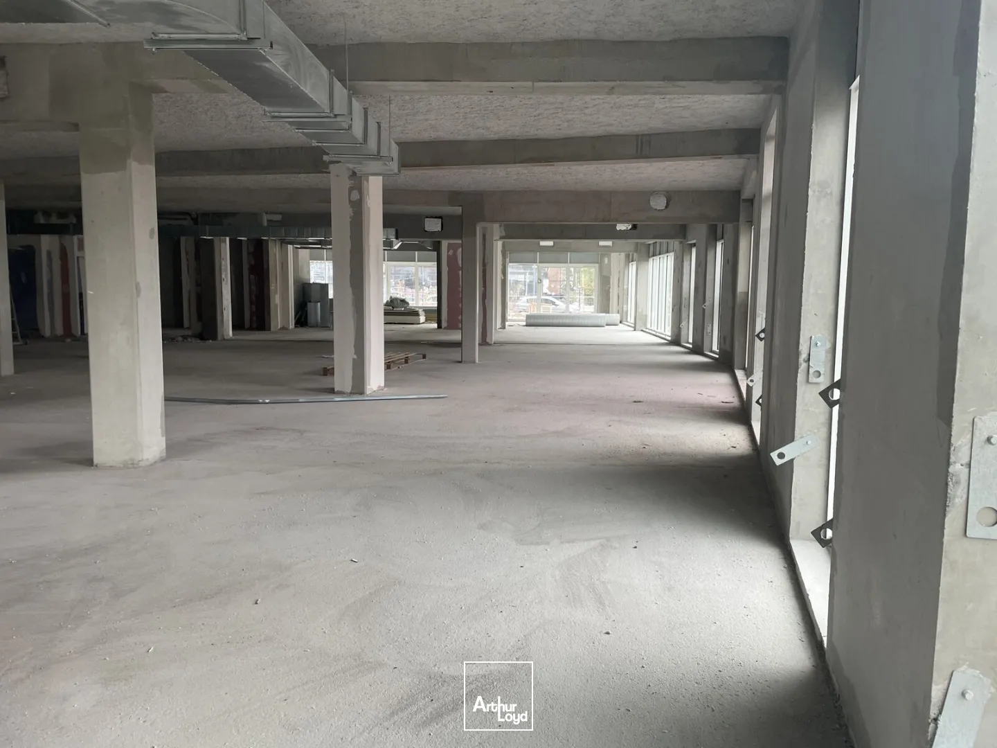 Bureaux à vendre ou à louer à MAUBEUGE