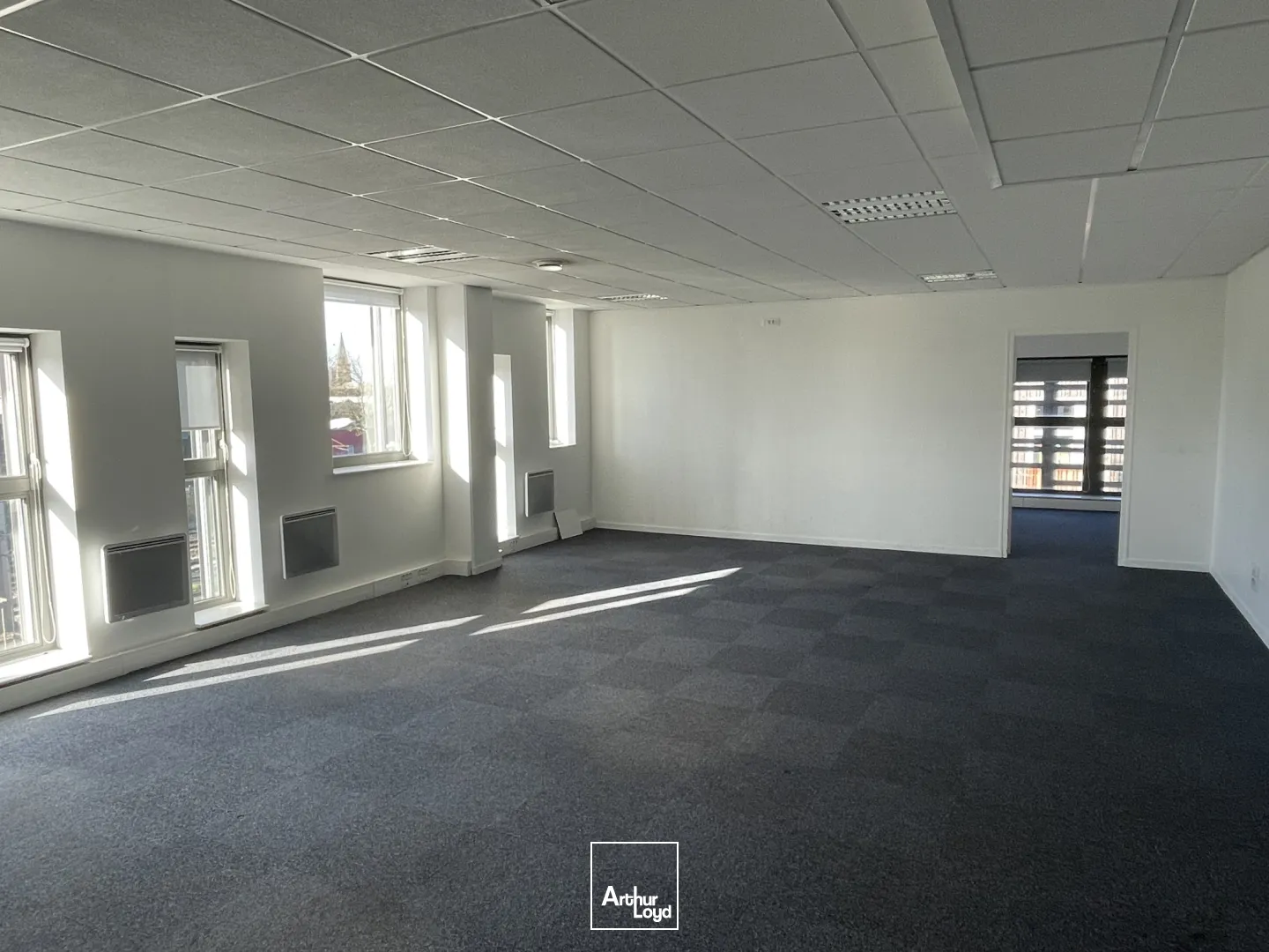 Bureaux à louer et à vendre à Tourcoing - Parc tertiaire moderne proche gare