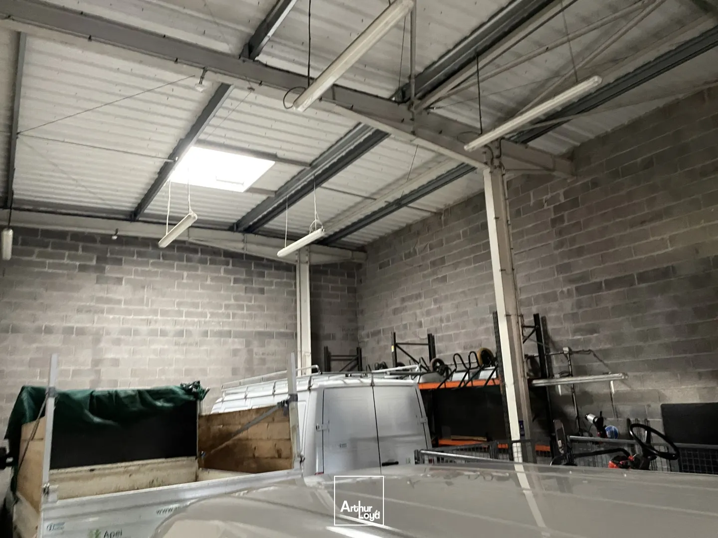 Bureaux et ateliers à vendre - Axe A1 - A21