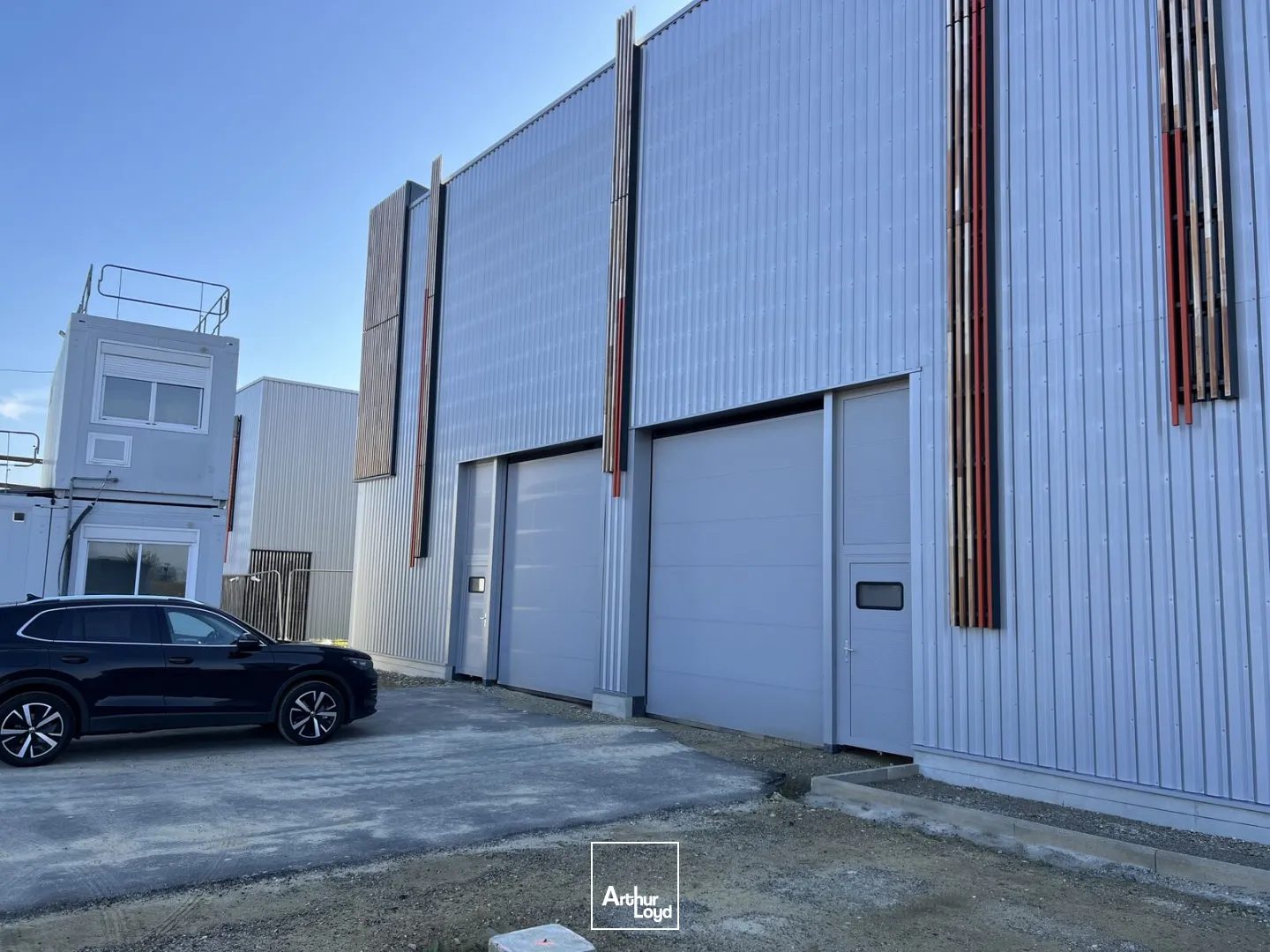 À louer - Espaces d'activité modulables dès 358 m² - Louvres / Hub stratégique CDG