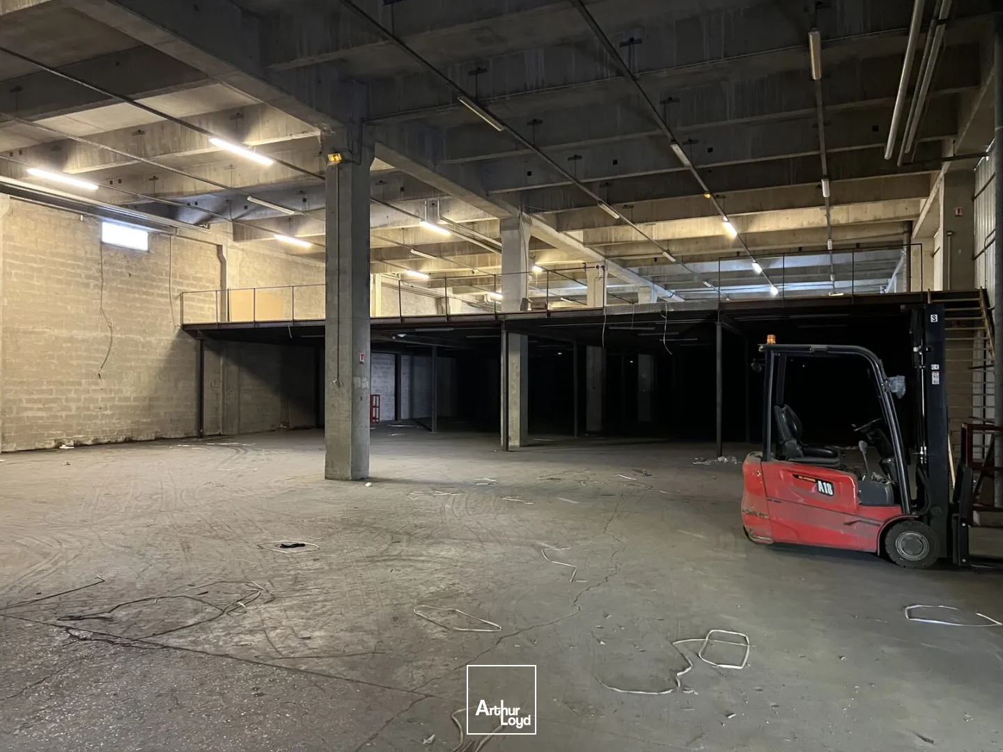 Location entrepôts à partir de 750 m² - Emplacement stratégique en Île-de-France Nord