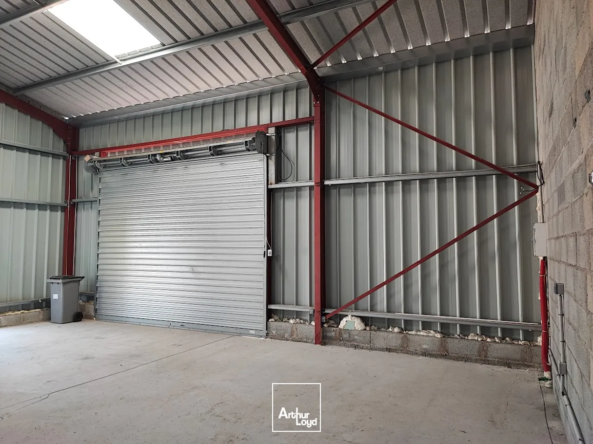 Magnac BOURG 1 km autoroute A20 cellules de 160 m²