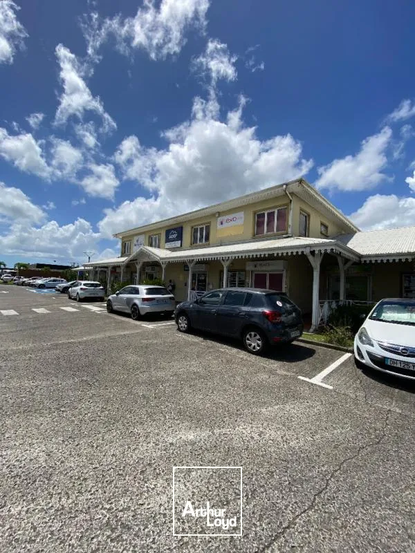 Bureaux 118 m2 Le Lamentin