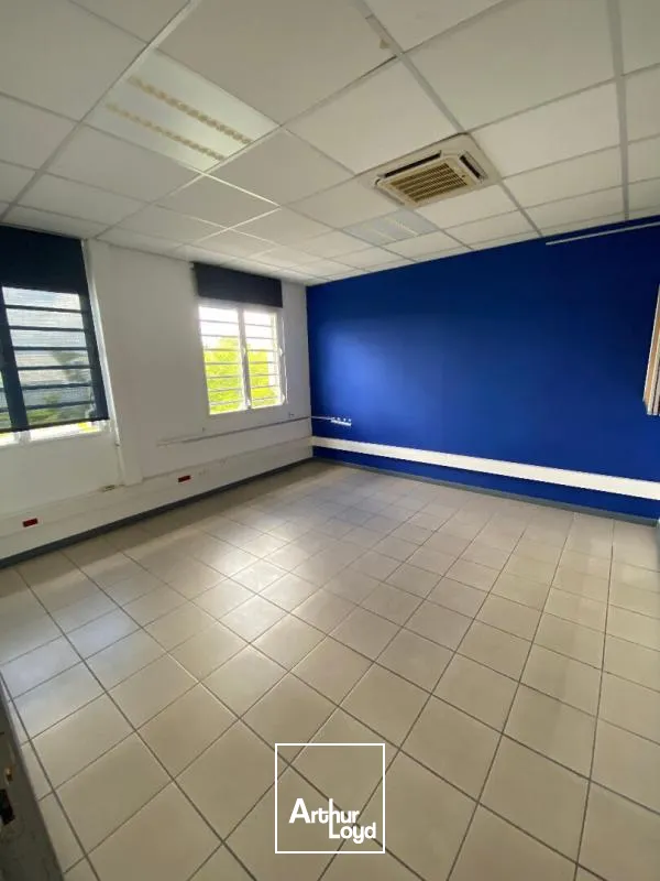 Bureaux 118 m2 Le Lamentin