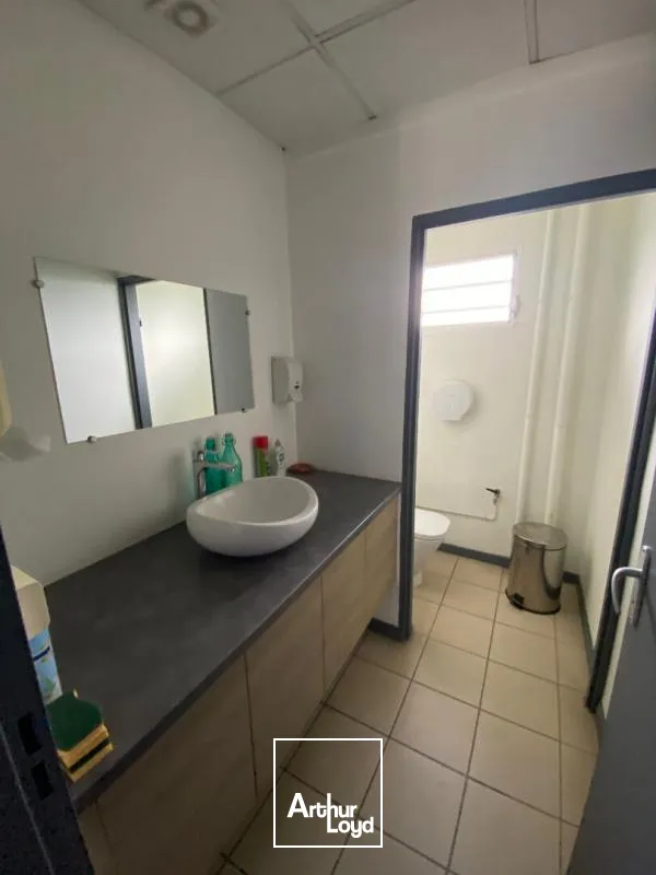 Bureaux 118 m2 Le Lamentin