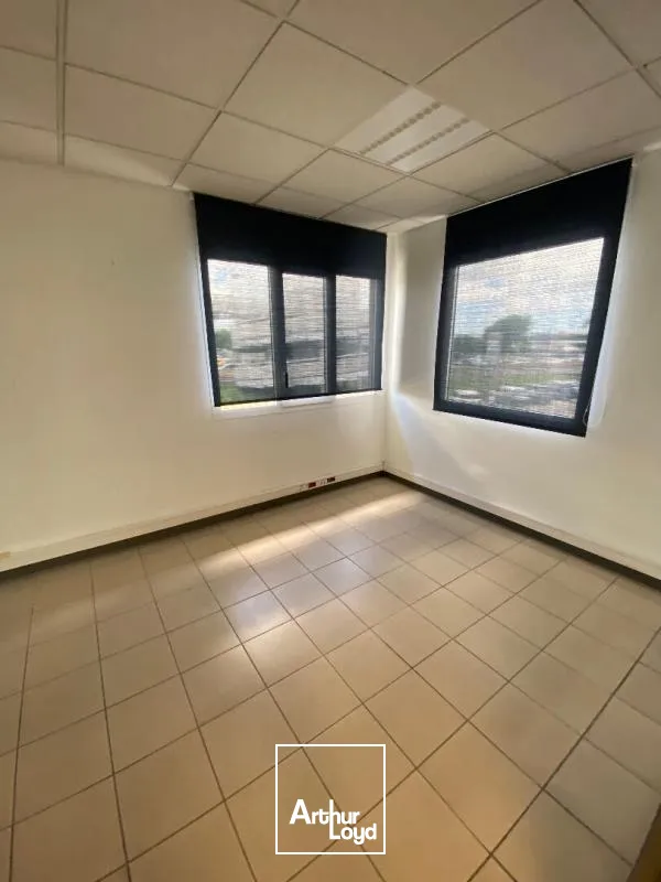 Bureaux 118 m2 Le Lamentin