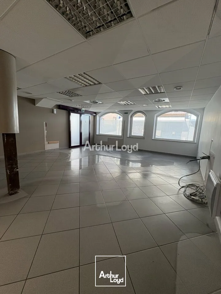 LOCAL D'ACTIVITE - ENTREPOT à VENDRE de 494 m²