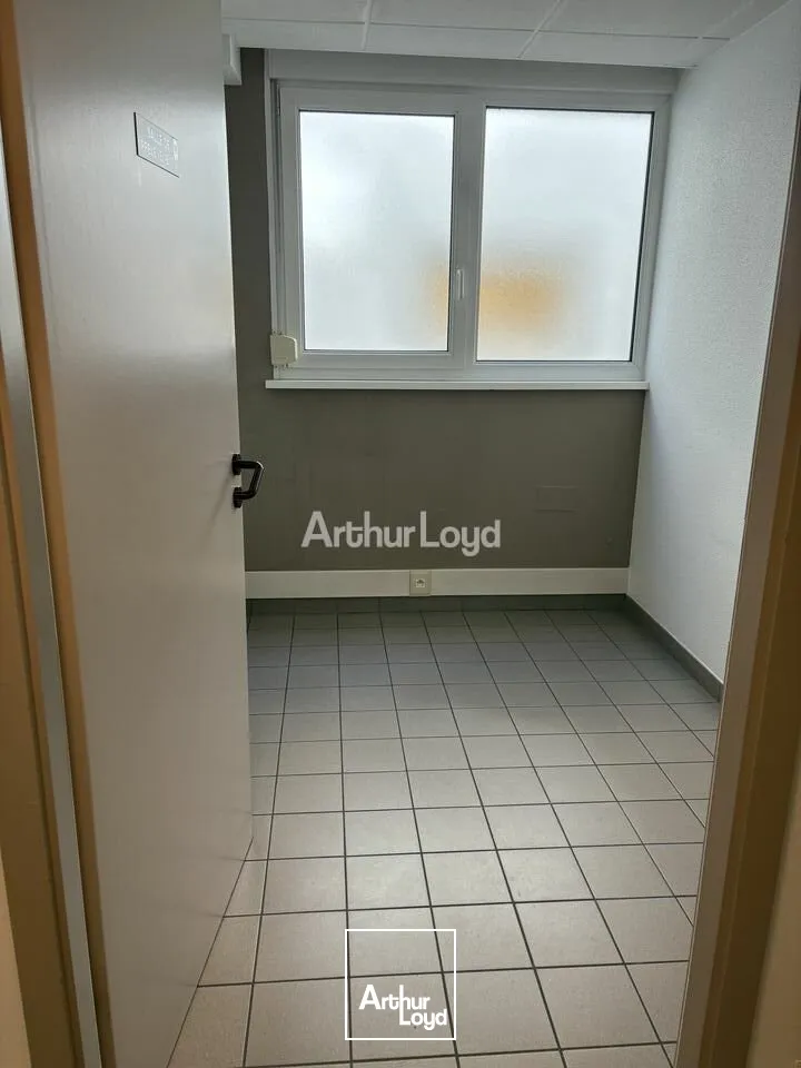 LOCAL D'ACTIVITE - ENTREPOT à VENDRE de 494 m²