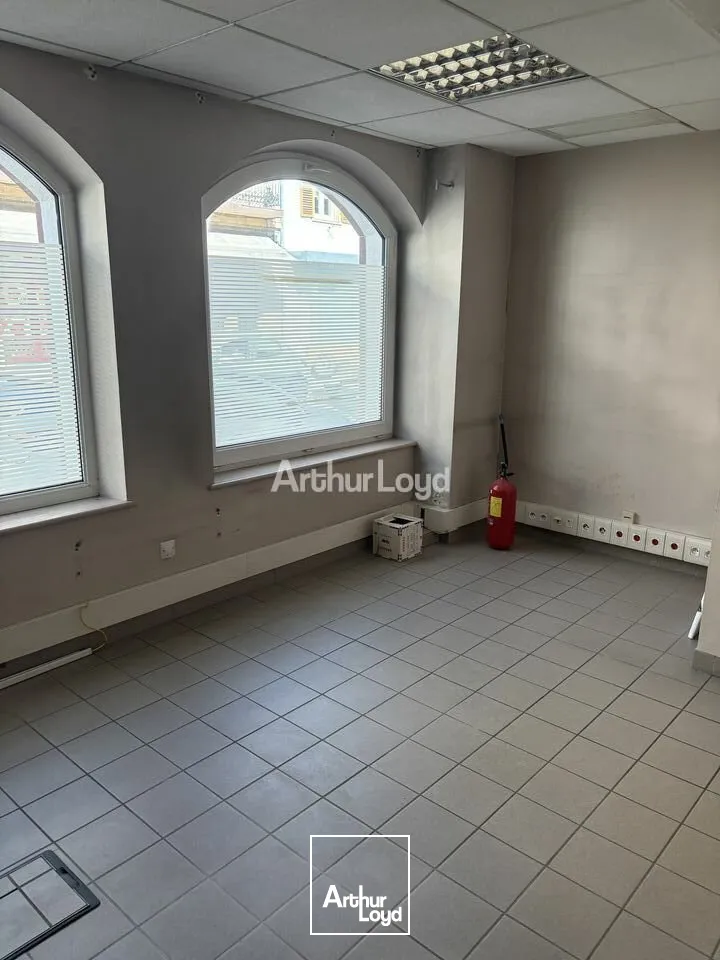 LOCAL D'ACTIVITE - ENTREPOT à VENDRE de 494 m²