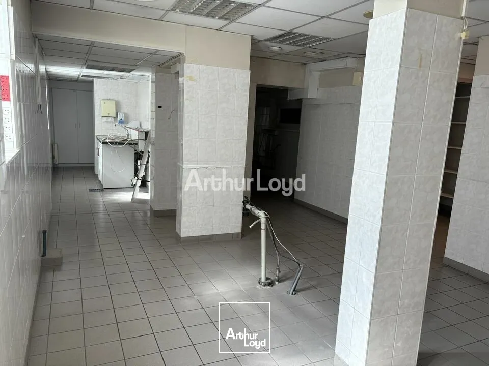 LOCAL D'ACTIVITE - ENTREPOT à VENDRE de 494 m²