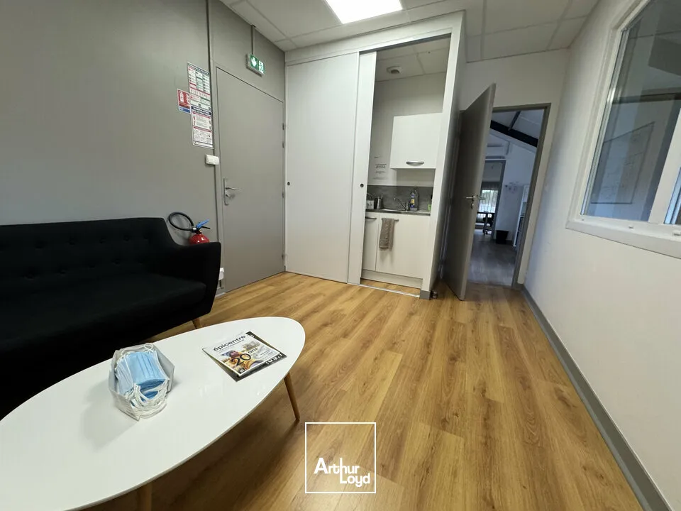 SAINT AVERTIN BUREAUX A VENDRE 234 M² PARKINGS PARFAIT ETAT OPPORTUNITE