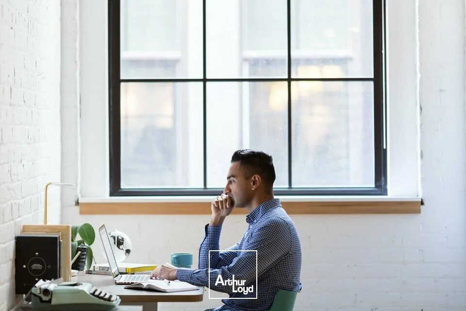 TOURS CENTRE BUREAUX A VENDRE 1900 M² PARKINGS OPPORTUNITE