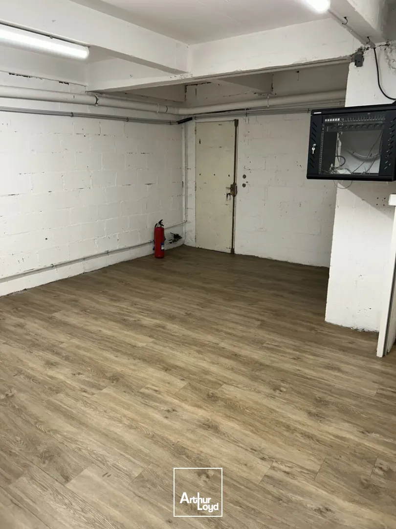 COMMERCE - LOCATION - LOYER PUR - 70 M2 - CENTRE VILLE - NANTES