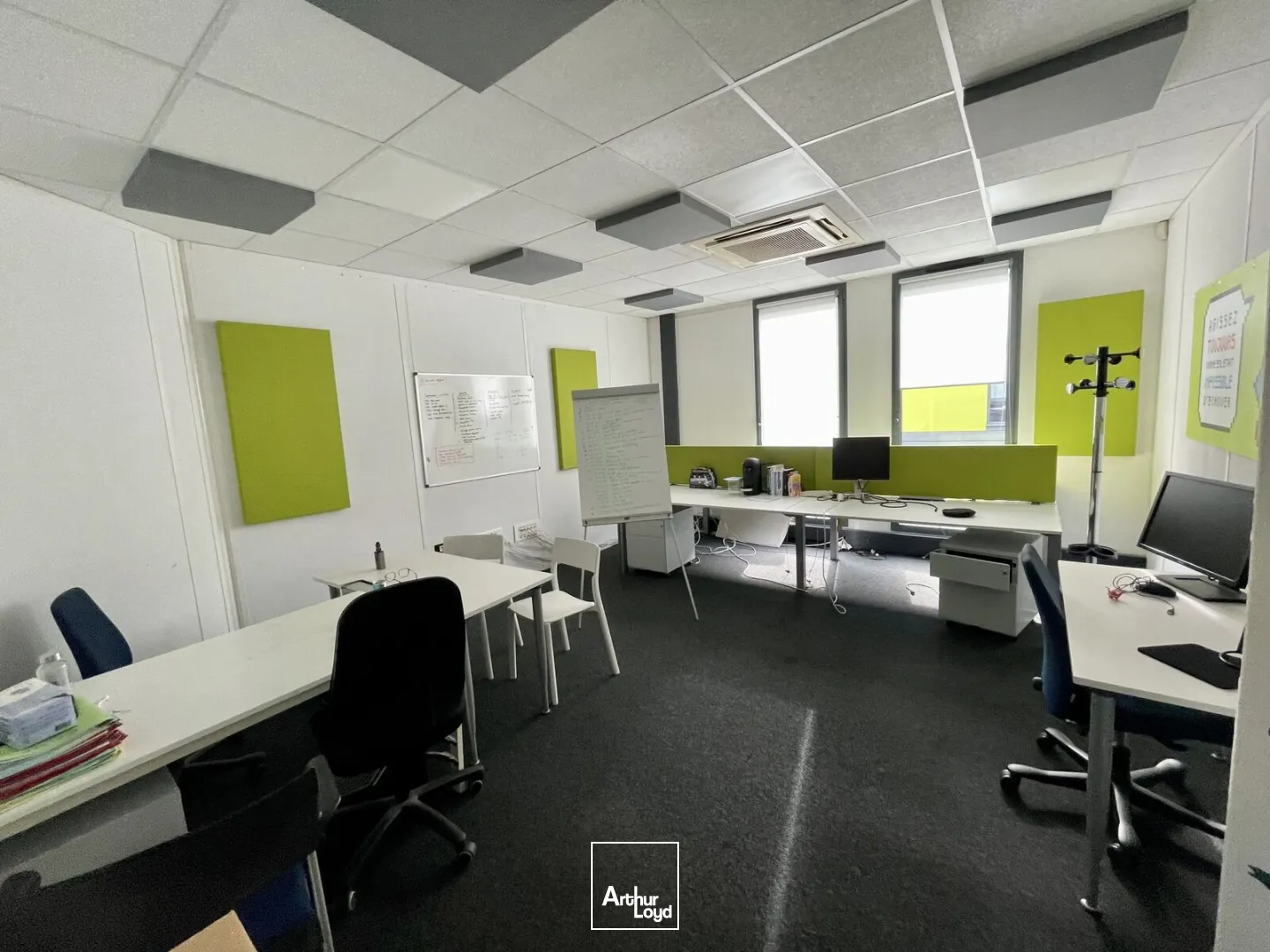 Location bureaux 700 m² rénovés - Marcq-en-Baroeul Business Park, Grands Boulevards proche tramway