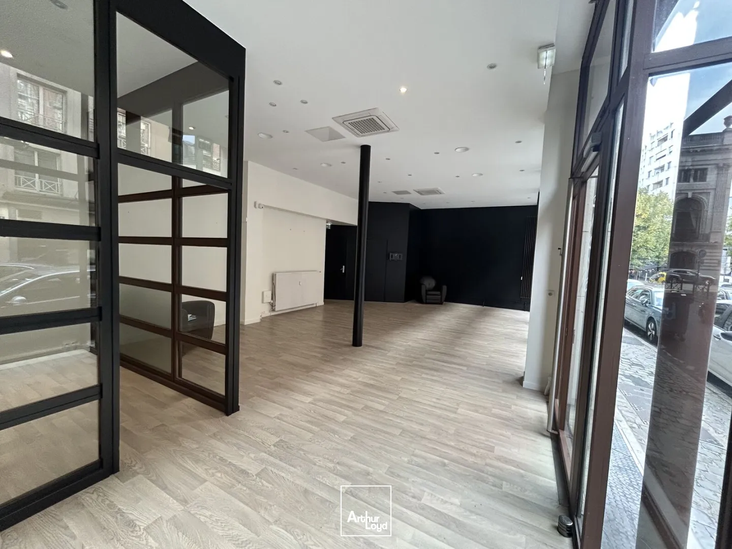 Local commercial 140 m² à louer - Emplacement Premium au coeur du Vieux Lille