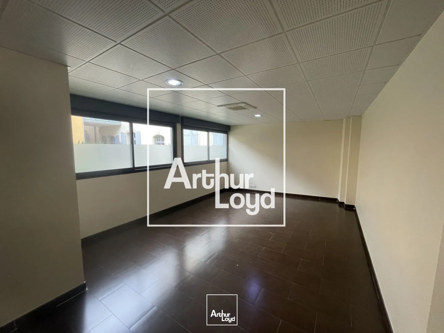 Béziers - Bureaux à vendre de 241 m²