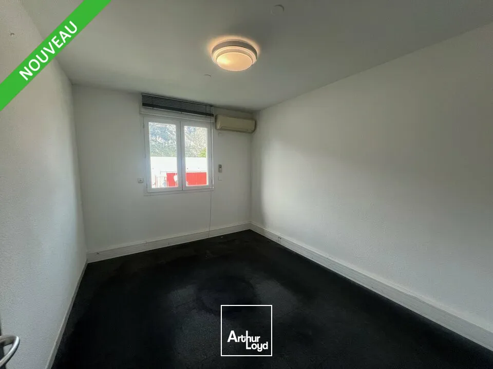 À VENDRE  PLATEAU DE BUREAUX 225 m² ENVIRON  GUILHERAND-GRANGES (07)