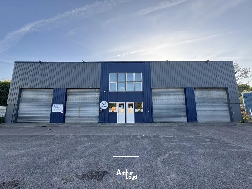 A LOUER GRUCHET LE VALASSE - LOCAL D'ACTIVITÉ DE 308 M2 