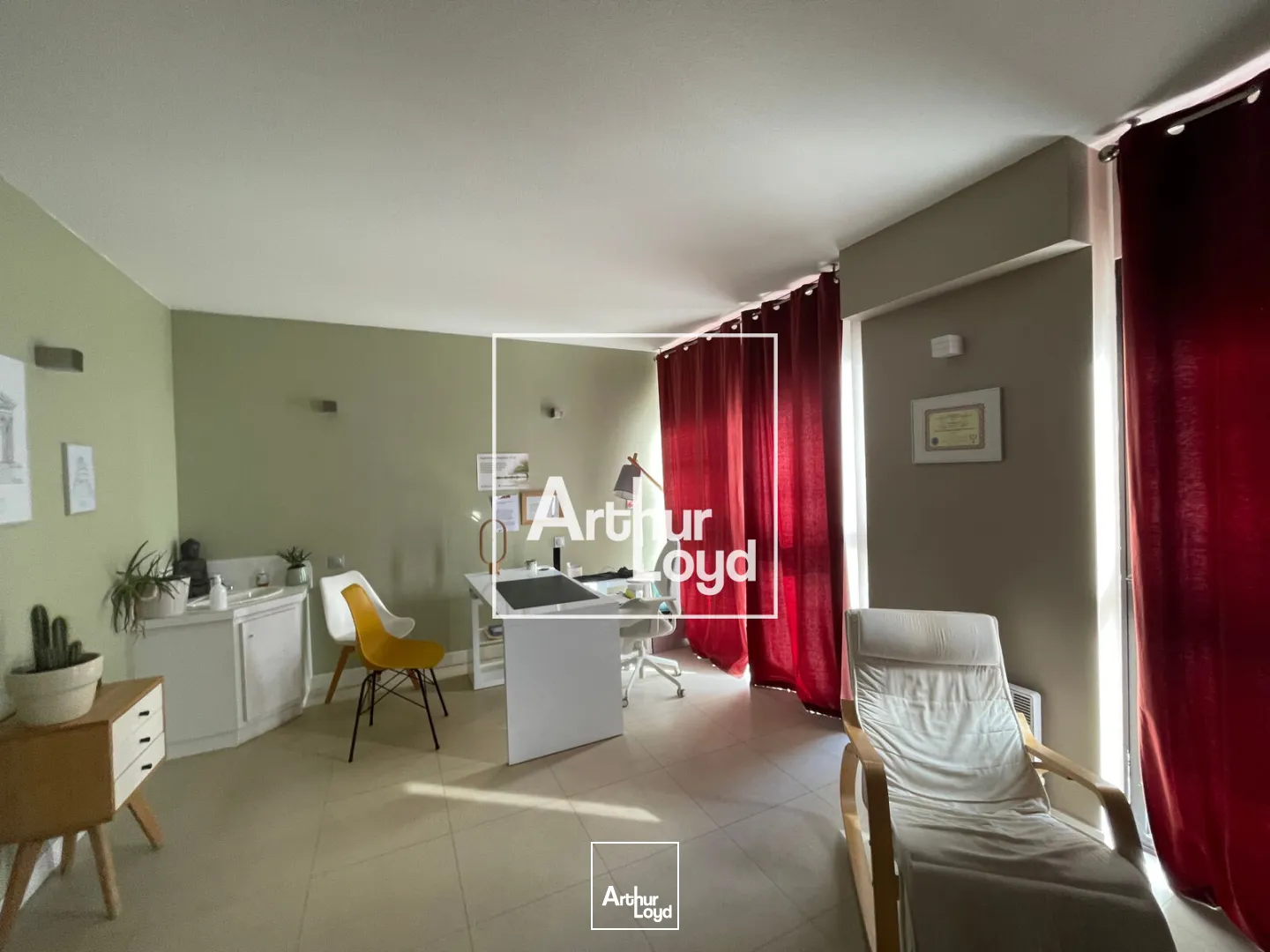 Vente de locaux professionnels -Jean Jaurès-105 m2