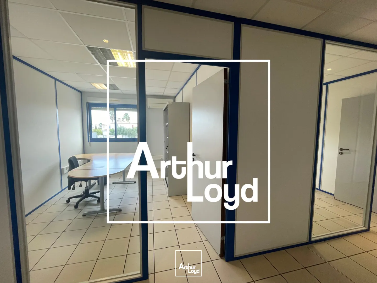 Bureaux modulables de 317 m² avec grand parking à Aigues-Mortes, à vendre ou à louer !
