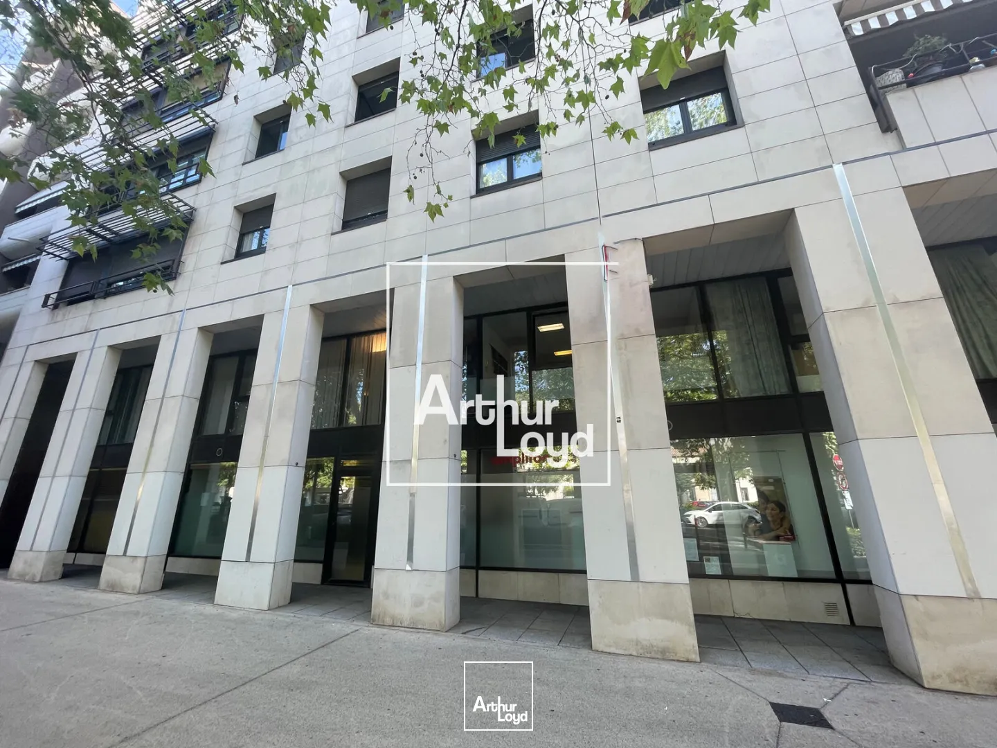 Vente de locaux professionnels -Jean Jaurès-105 m2