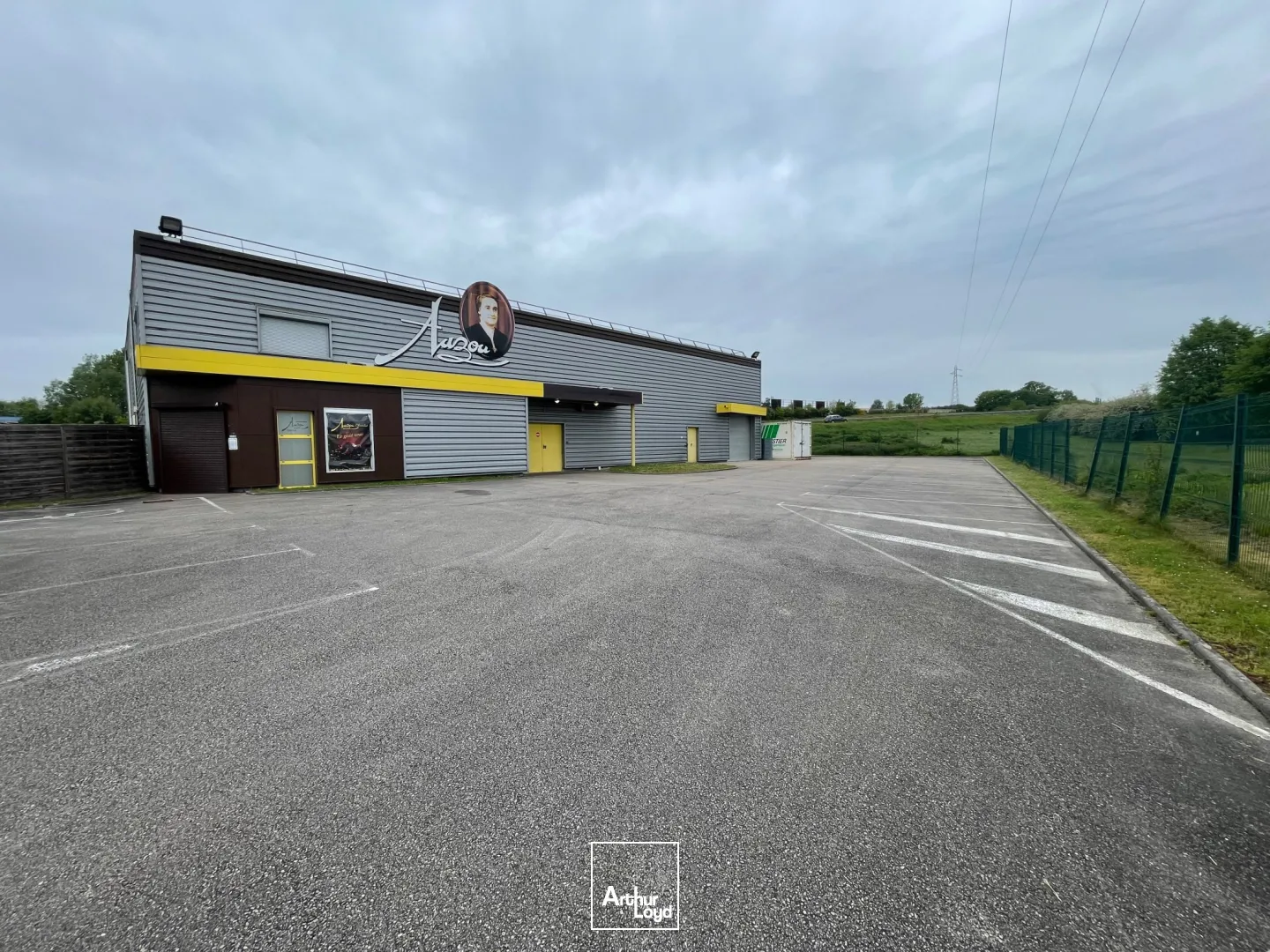 Locaux d'activité à louer à VAL DE REUIL 27100