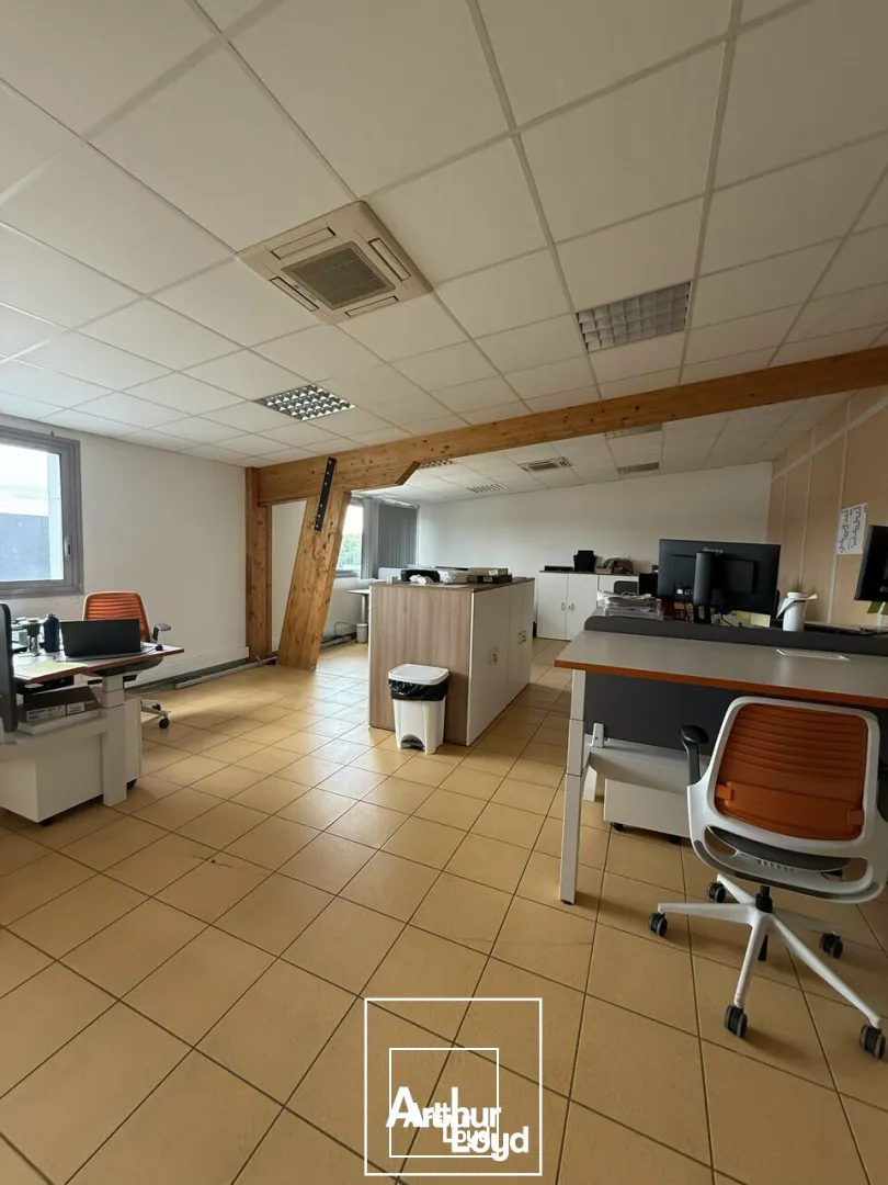 À vendre  Bâtiment d'activité industriel & bureaux  Zone de l'Escudier, Donzenac (Corrèze  proximité A20)
